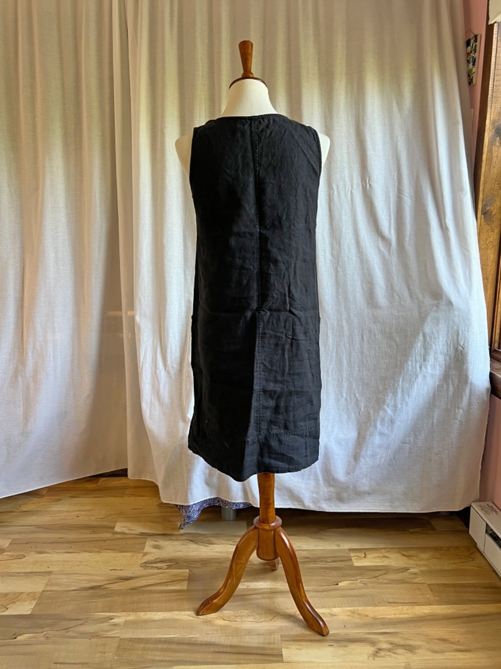 Eva|Tralala Black Sleeveless Linen Dress - Scoop Neck - Picture 6 of 7